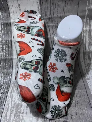 Christmas candy cane skulls no show socks