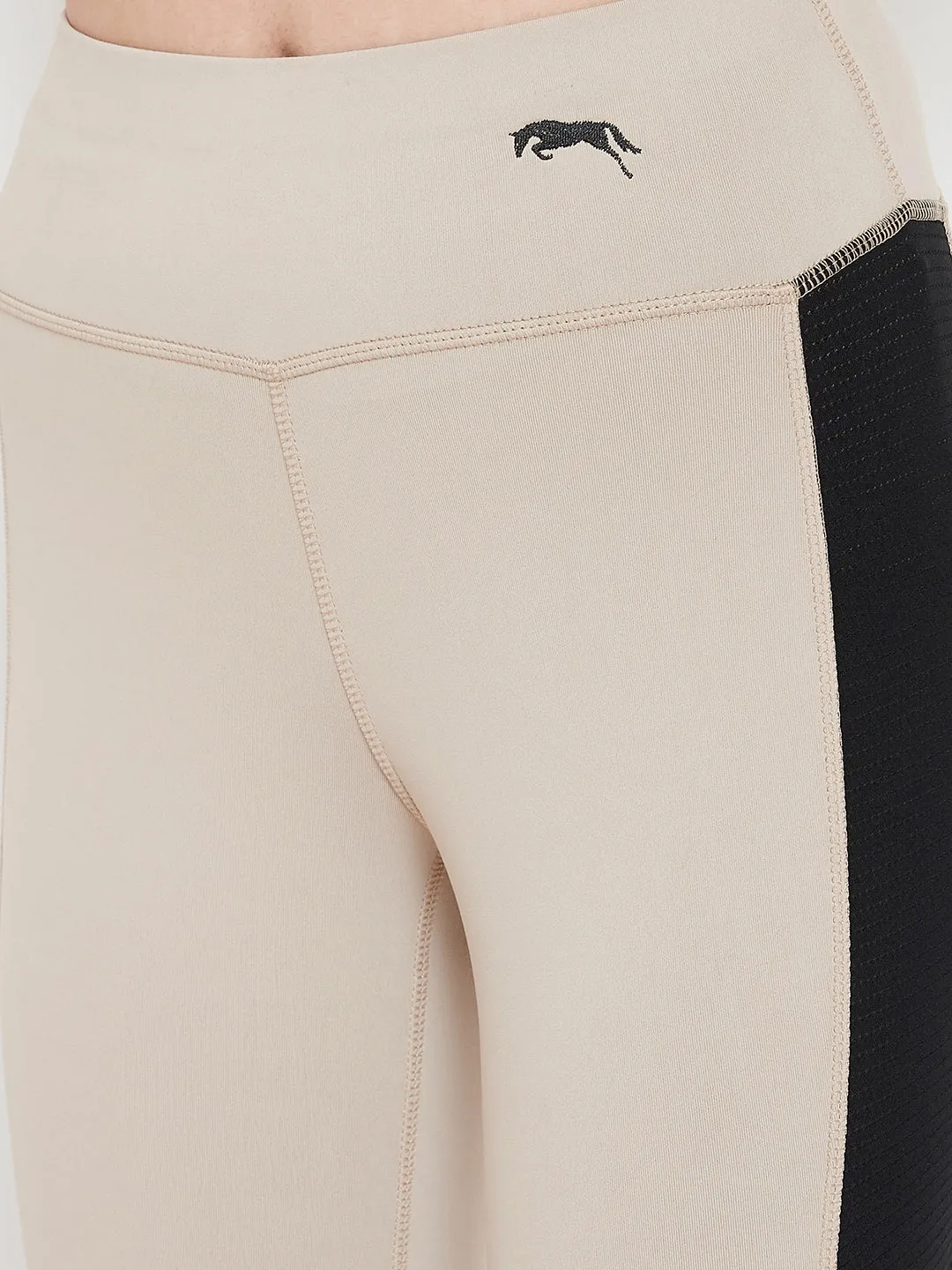 JUMP USA Women Beige & Black Active Wear Tights