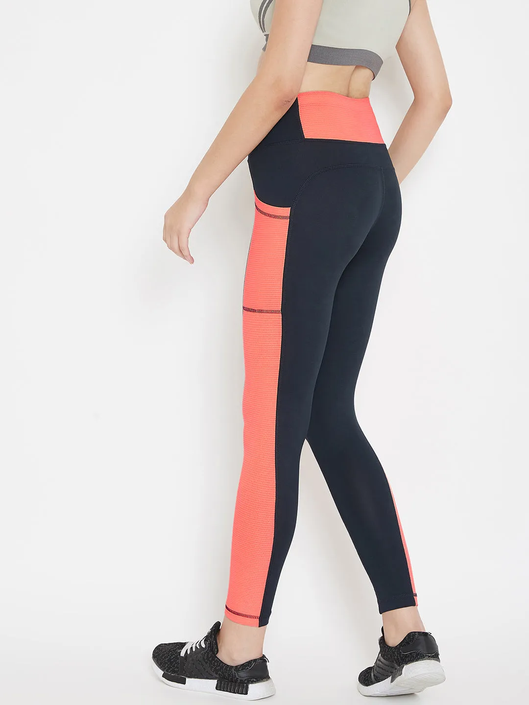 JUMP USA Women Black & Peach Colourblocked Active Wear Tights