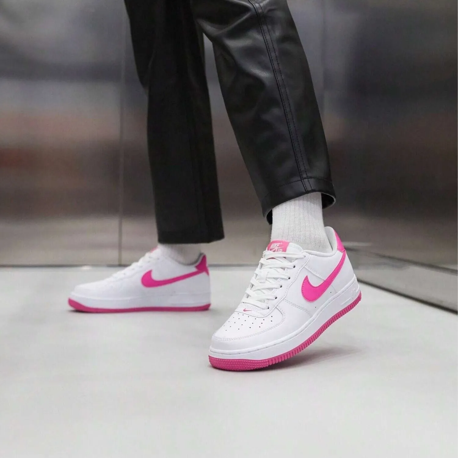 Kid's Air Force 1 LV8 2 "Laser Fuchsia" Grade School