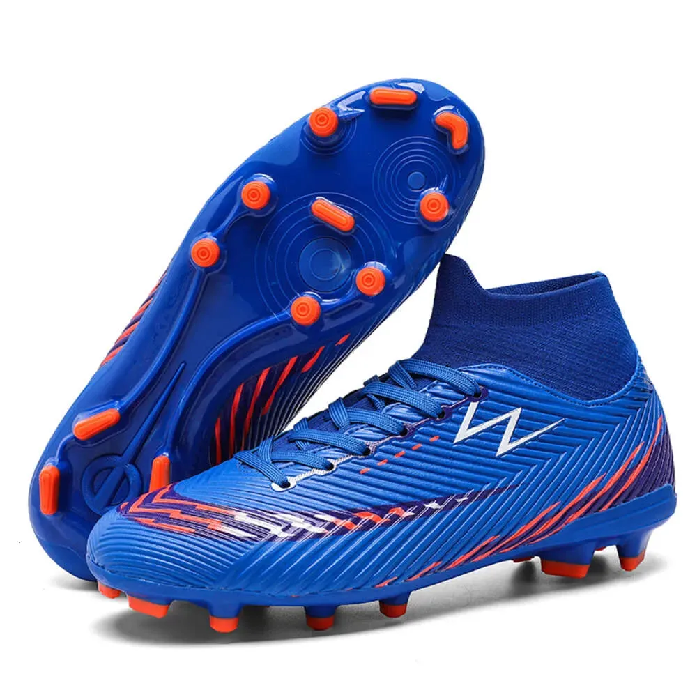 New High Quality Boots TPU Natural Grass Anti slip and Breathable Soccer Match men Football Shoes