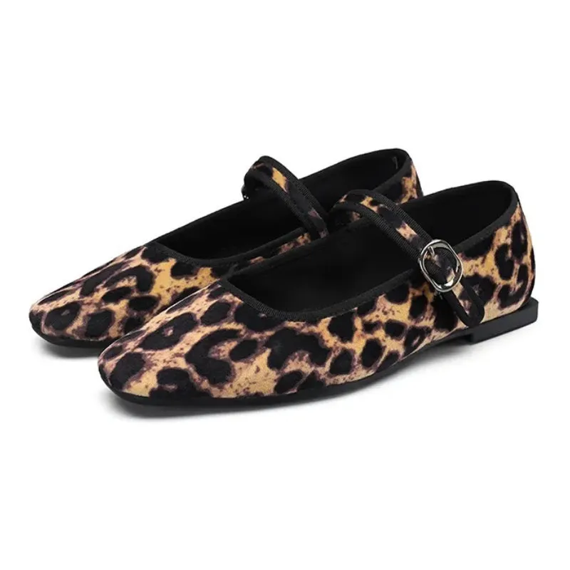 Soft and Comfortable Leopard Print Ballet Flats for Women