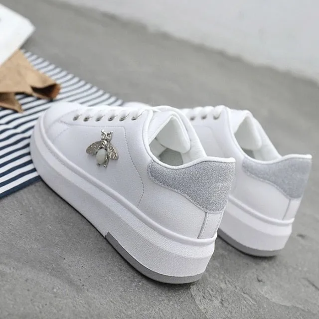 Women Casual Shoes 2019 New Women Sneakers Fashion Breathable PU Leather Platform White Women Shoes Soft Footwears Rhinestone