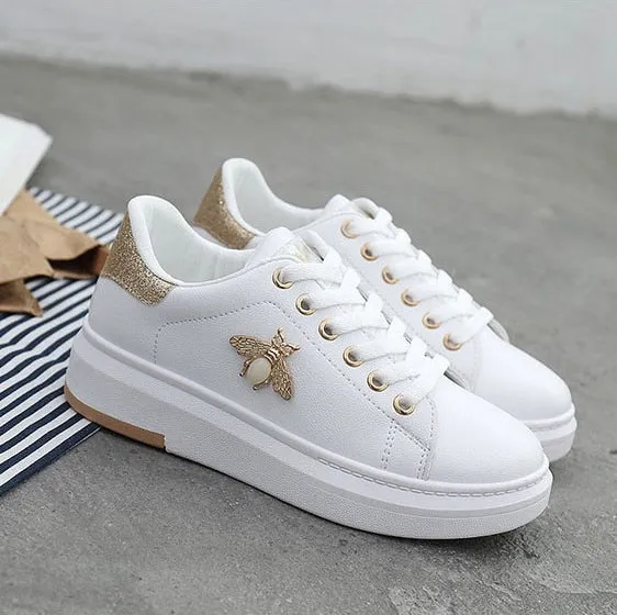 Women Casual Shoes 2019 New Women Sneakers Fashion Breathable PU Leather Platform White Women Shoes Soft Footwears Rhinestone